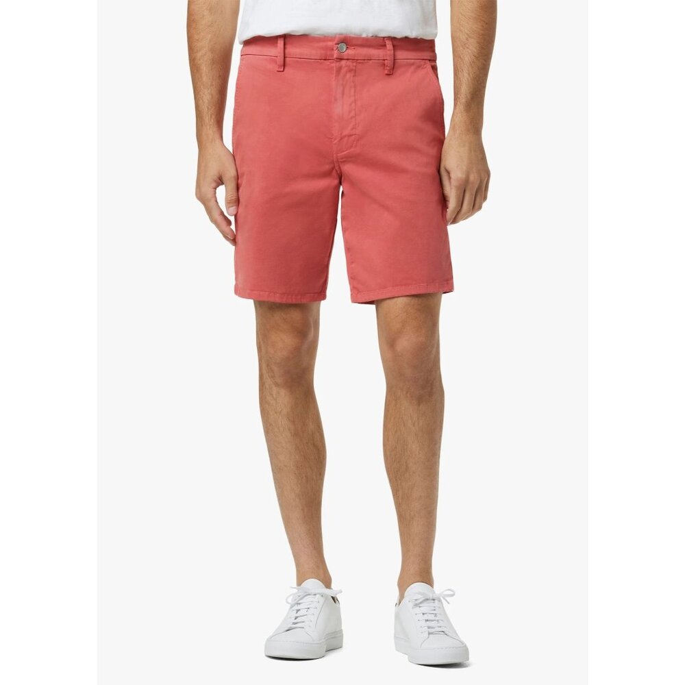 New Joe's The Brixton Straight 8.5" Inseam Shorts in Mineral Red Size 40‎